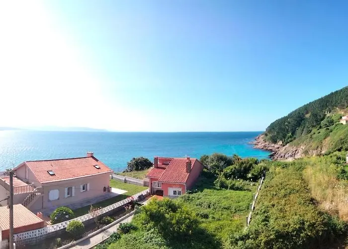 Pedra De Corvos * فينيستيري